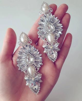 Handmade náušnice, které najdete na našem eshopu pod názvem NICE. Náušnice jsou extrémně lehoučké 💗. Poštovné máte po celé...